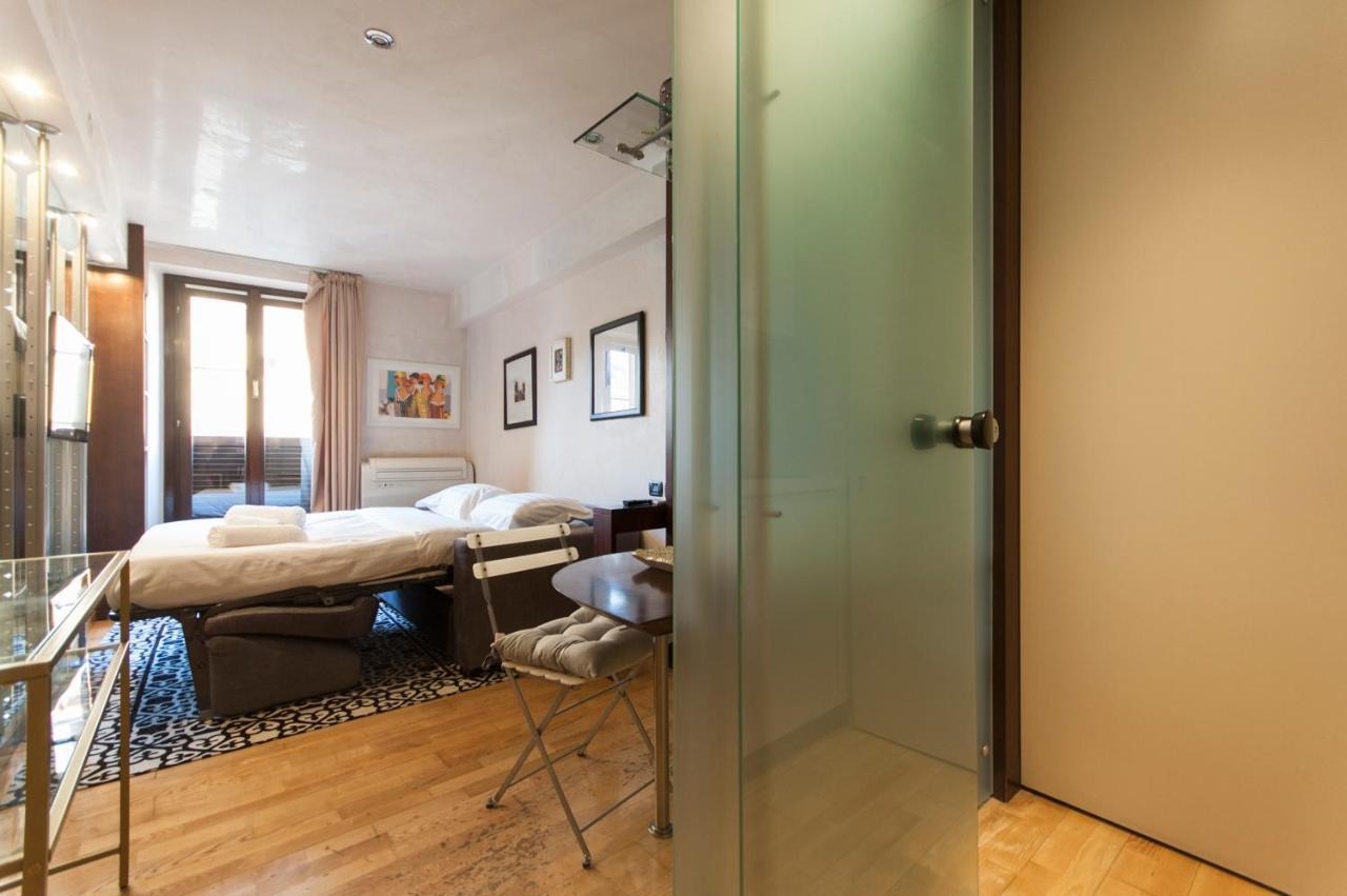 Youhosty - Duomo Studio Apartment Milano Eksteriør billede